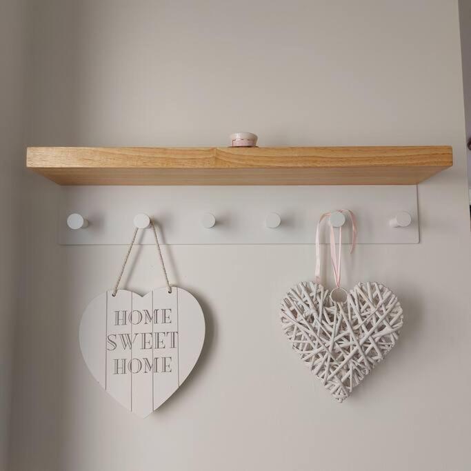 Cheerful, Cosy, One Bedroom Home With Patio And Parking Newbury  Buitenkant foto